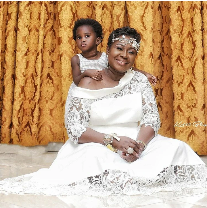 Beautiful pictures of Gifty Anti and her daughter surfaces online.