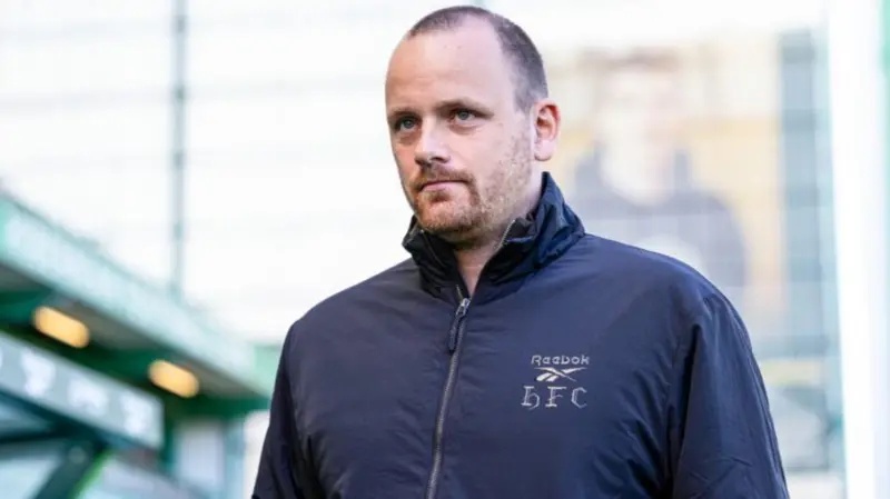 Hibernian manager Marink Reedijk