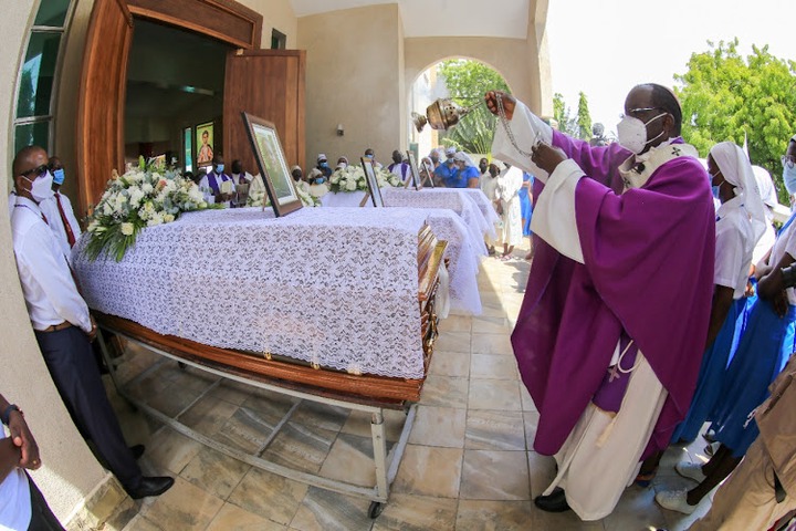 Five accident victims eulogised as religious family
