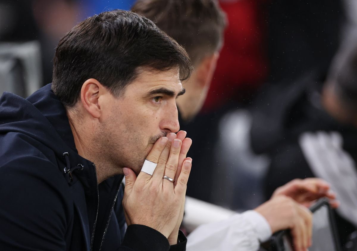 Liverpool head coach Andoni Iraola