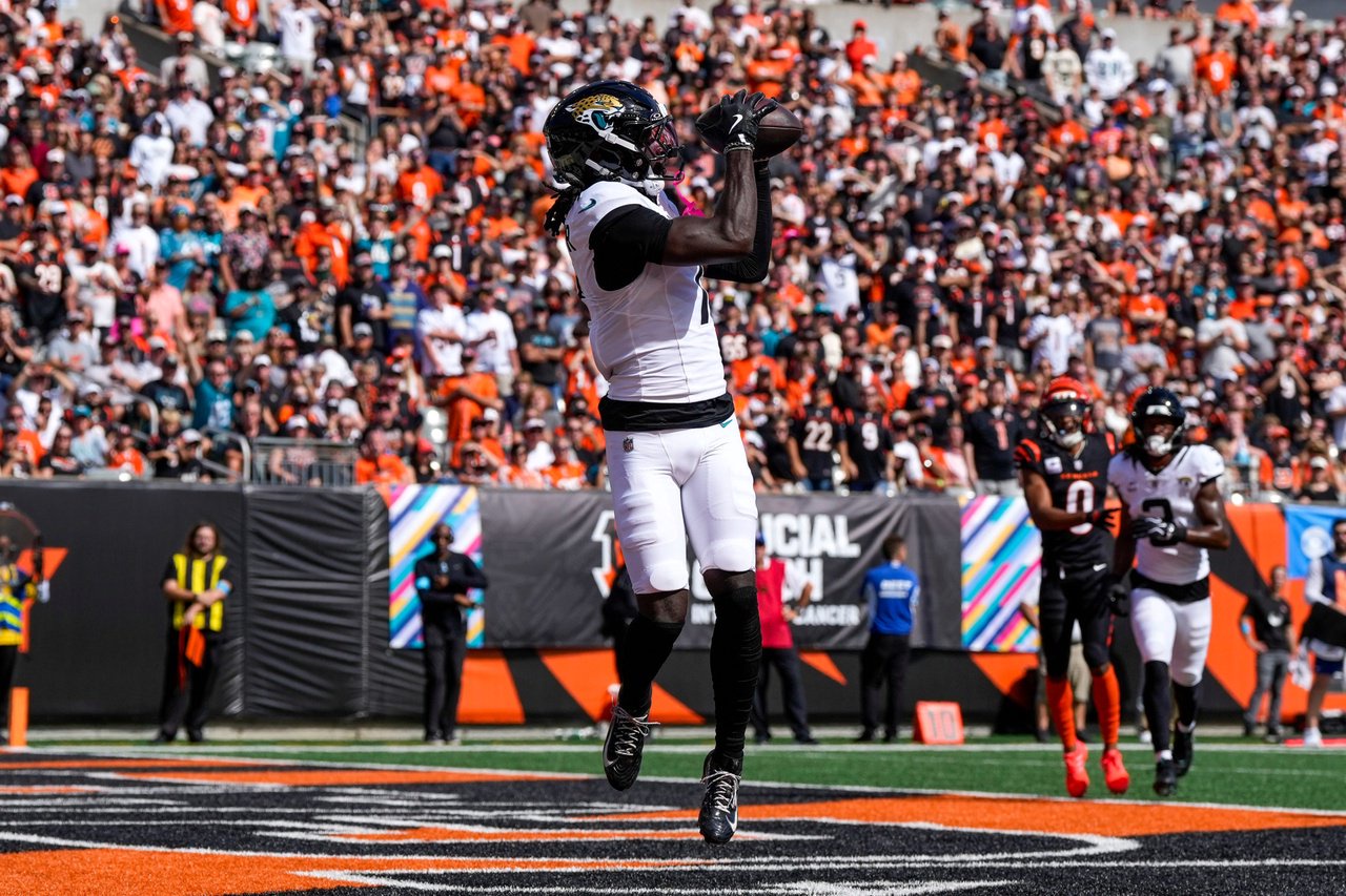 Jacksonville Jaguars wide receiver Brian Thomas Jr. (7) catches a pass for a touchdown in the second quarter of the NFL Week 4