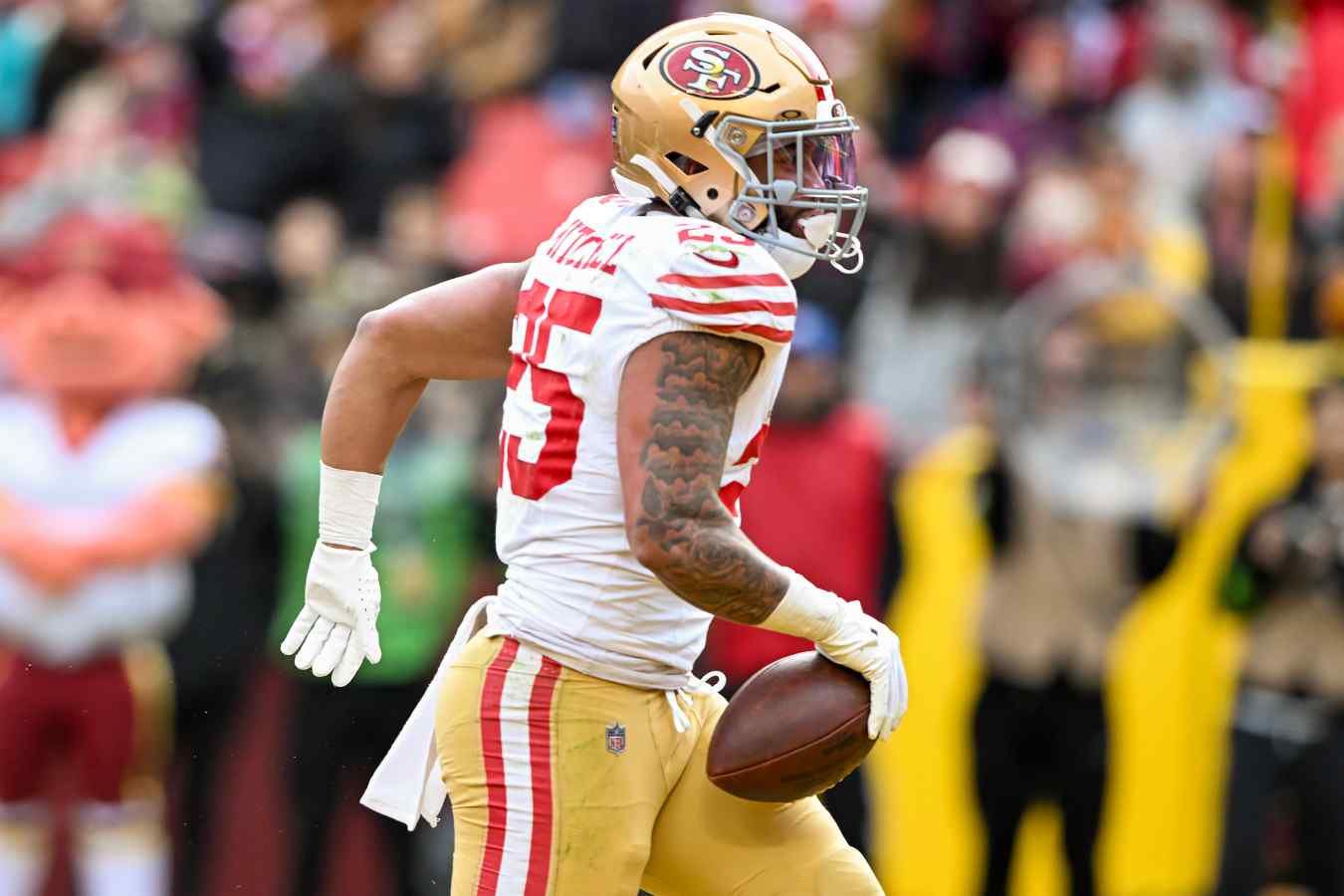 San Francisco 49ers v Washington Commanders