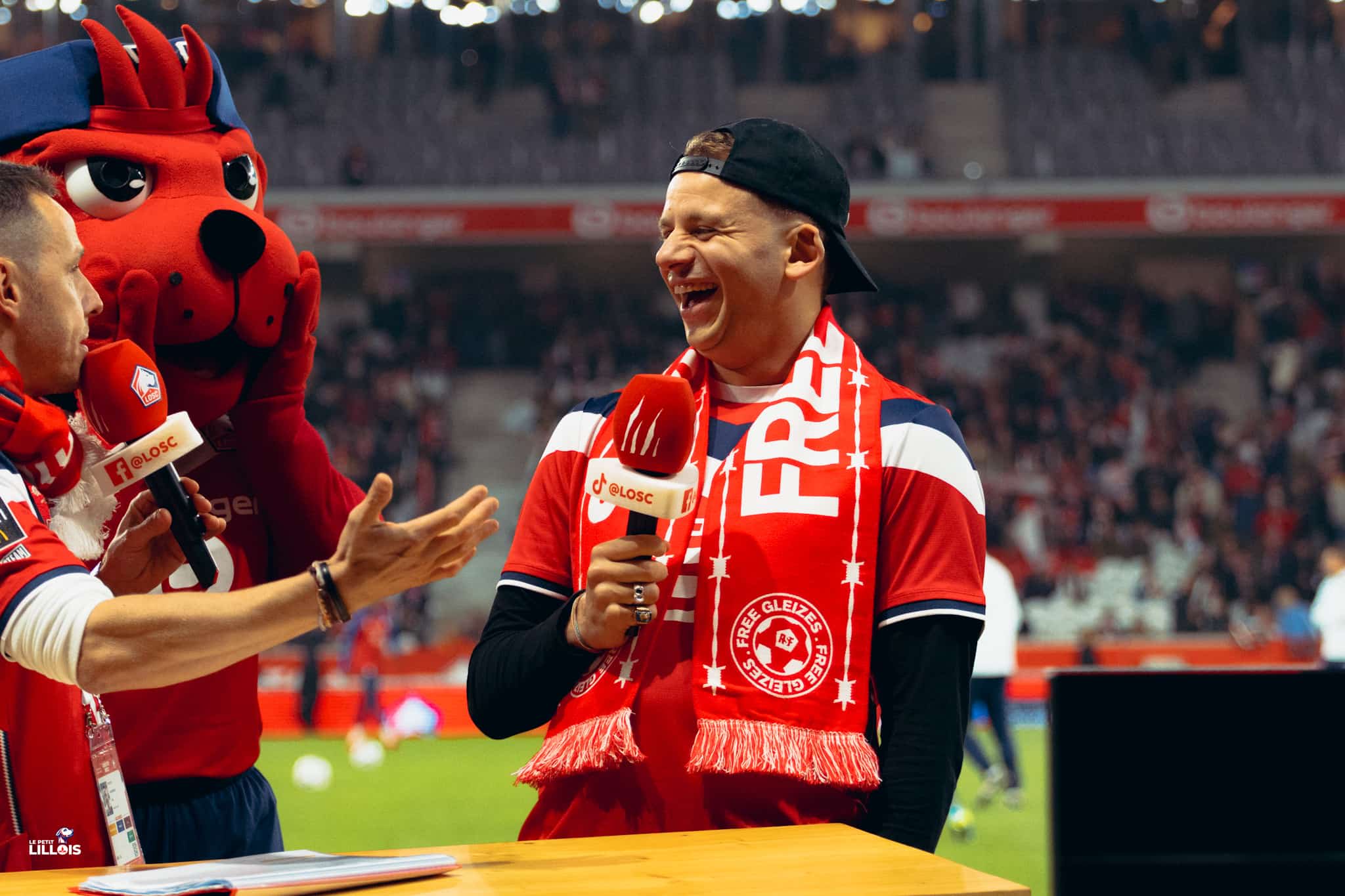 Ben PLG, rappeur lillois présent au stade pour LOSC - RC Lens.