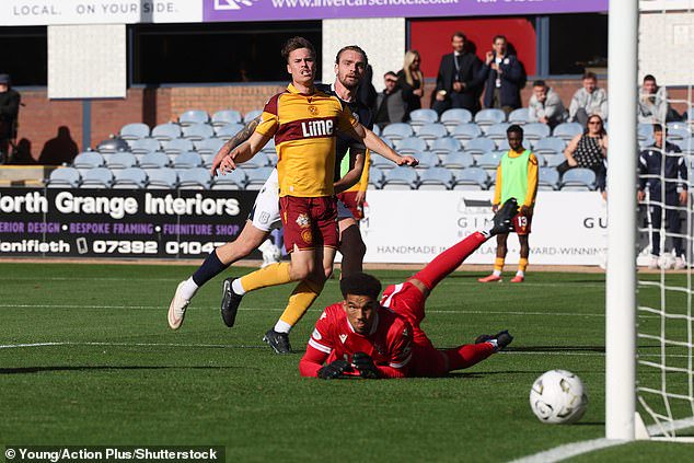 Fink strikes the post in the same game against the Steelmen