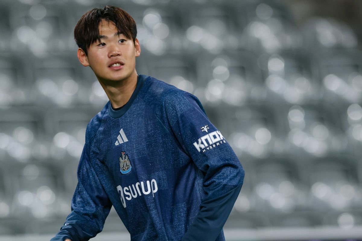 Seung-Soo Park of Newcastle United scored in front of the watching Matthias Jaissle