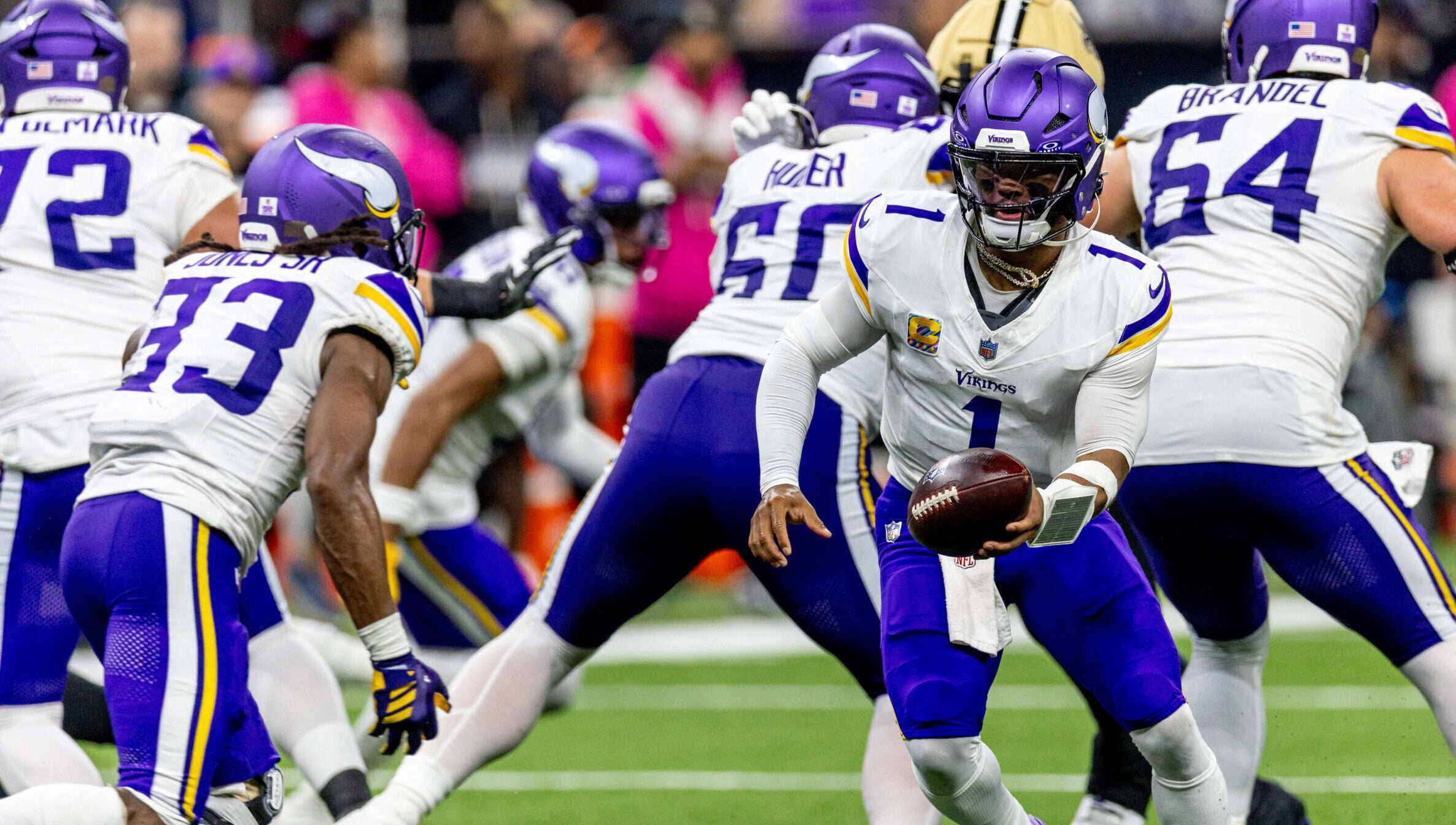 MN Vikings Get Aaron Jones, Joe Huber Back at Practice
