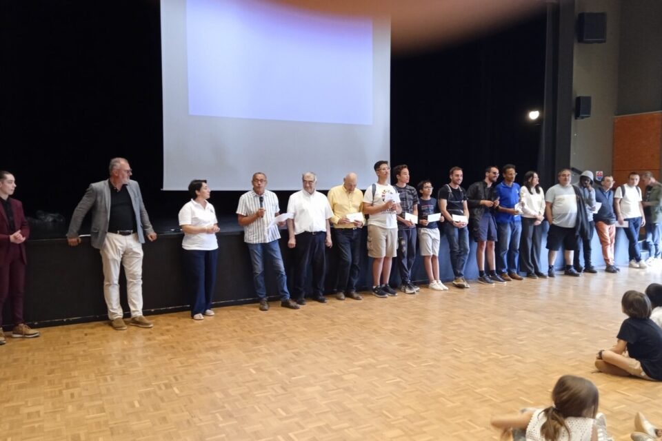 REMISE DES LOTS A L ISSUE DU TOURNOI