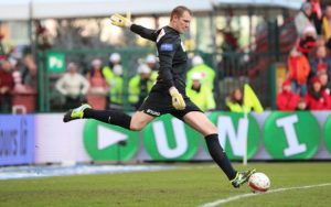 10 Tallest Goalkeepers In Soccer History