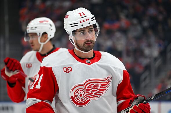 Detroit Red Wings v Edmonton Oilers