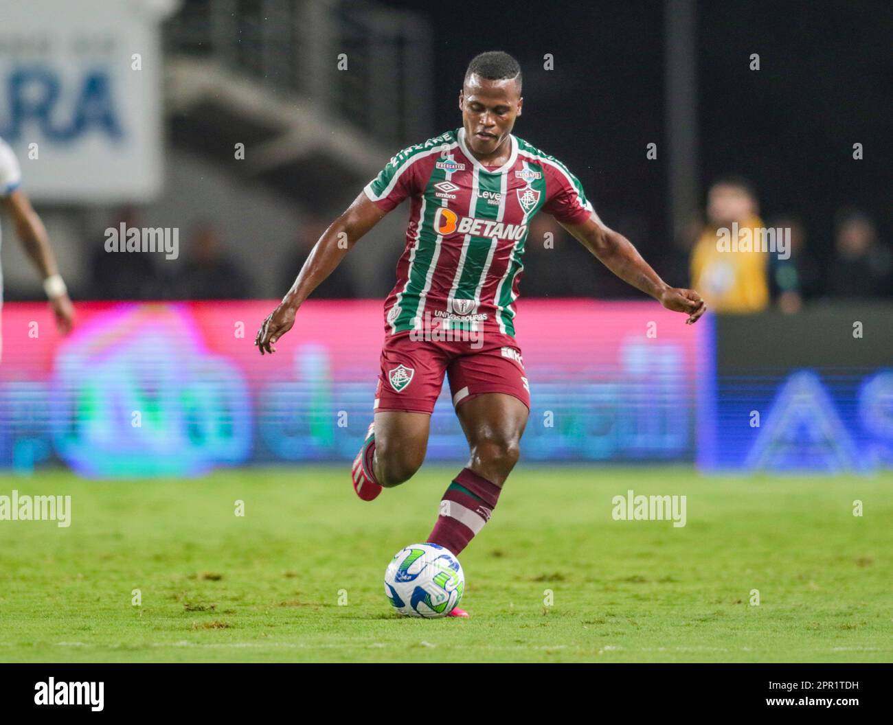 Arias faces Fluminense backlash after choosing Palmeiras over club