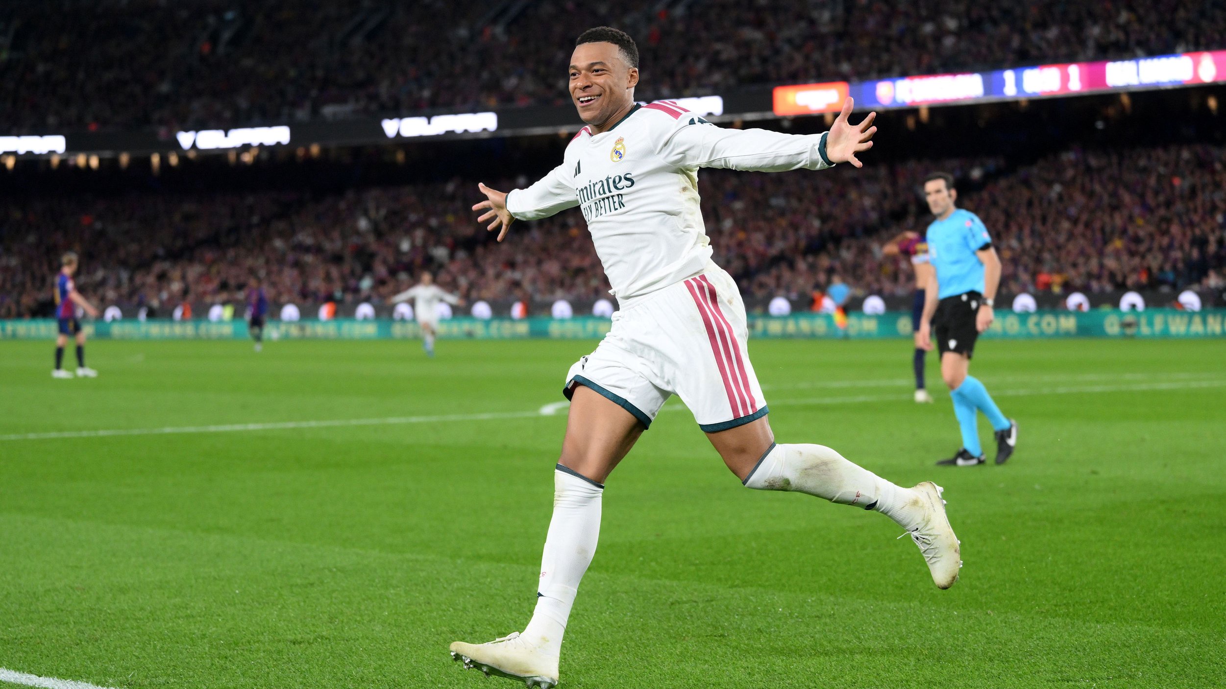 Video: Mbappé stuns Barcelona in the dying moments
