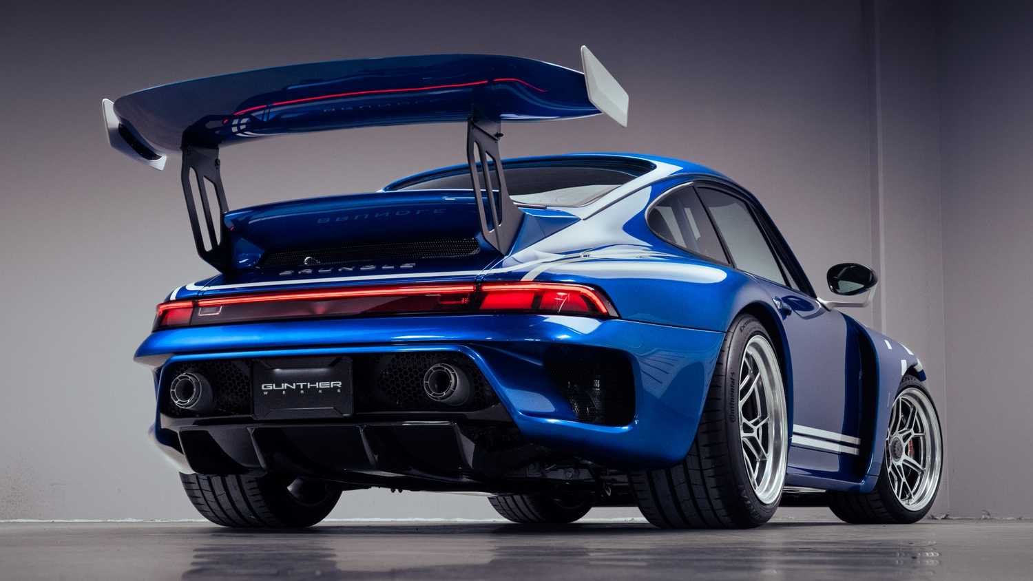 Porsche 911 Brundle Edition by Gunther Werks
