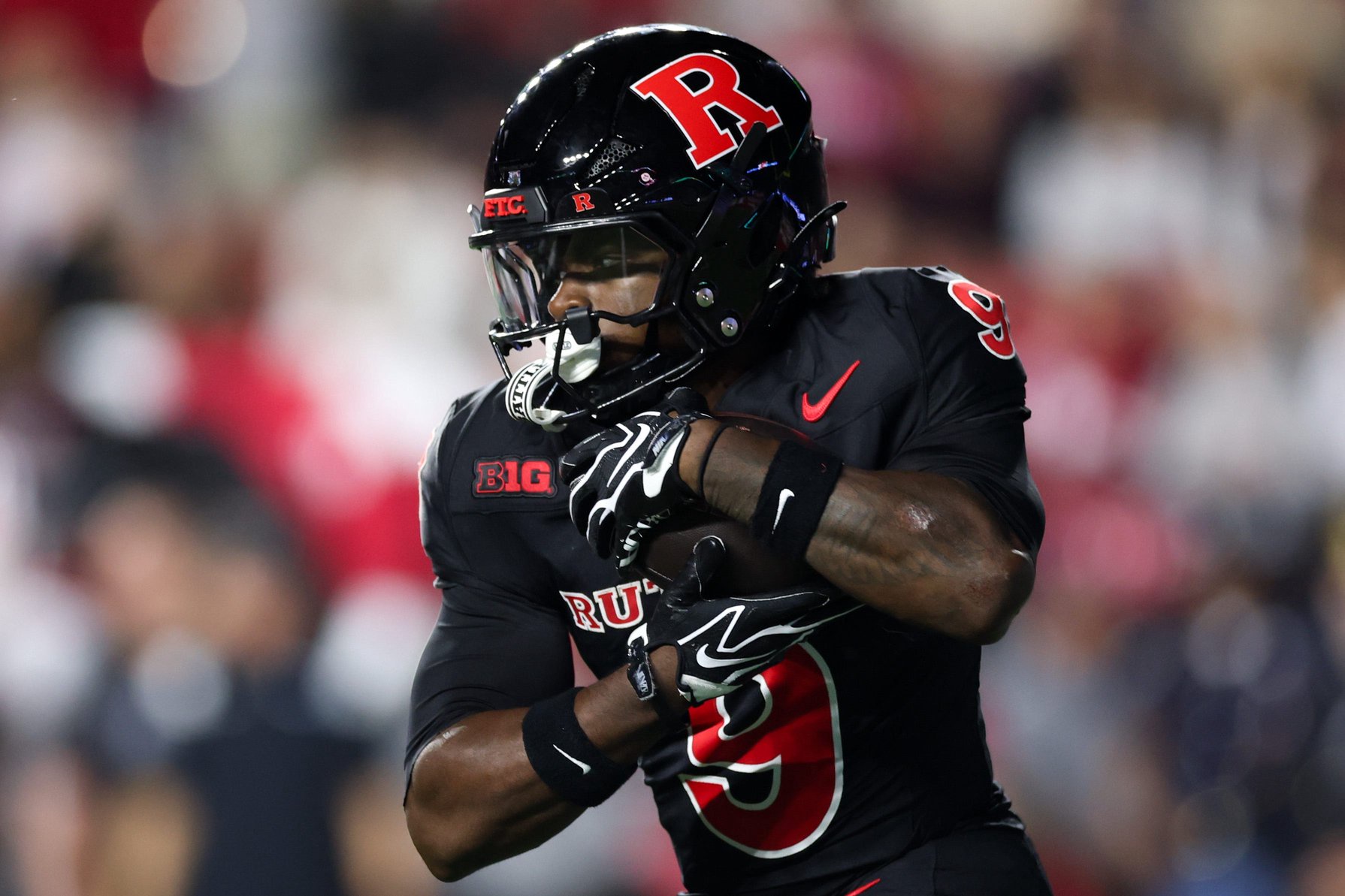 PISCATAWAY, NEW JERSEY - OCTOBER 03: Clay Thevenin #9 of the Rutgers Scarlet Knights runs with the ball during the second quarter against the Indiana Hoosiers at SHI Stadium on October 03, 2026 in Piscataway, New Jersey. (Photo by Caleb Bowlin/Getty Images)