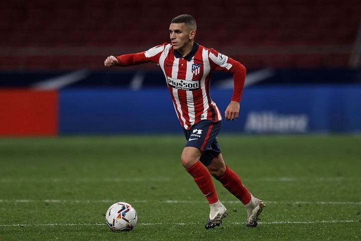 Lucas Torreira wants transfer to South American giant - Into the Calderon