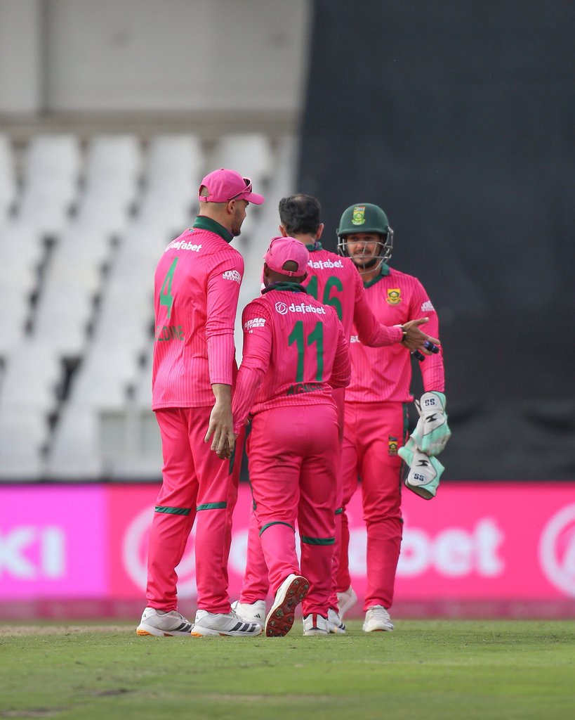 Wakey wakey Proteas fans, Test cricket is back!