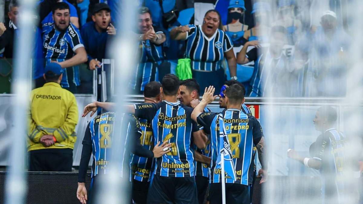 Renato, técnico do Grêmio exalta transformação do time