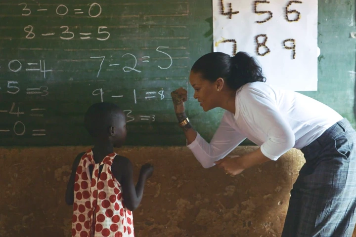 8 Pictures of Rihanna when she visited Africa for the first time (photos) 5