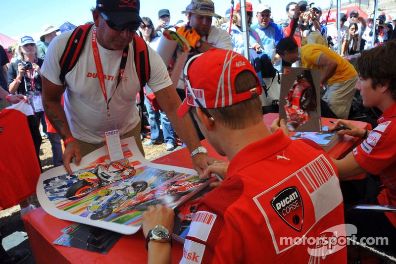 Stoner is a man who knows all about balancing fan work and chasing world titles