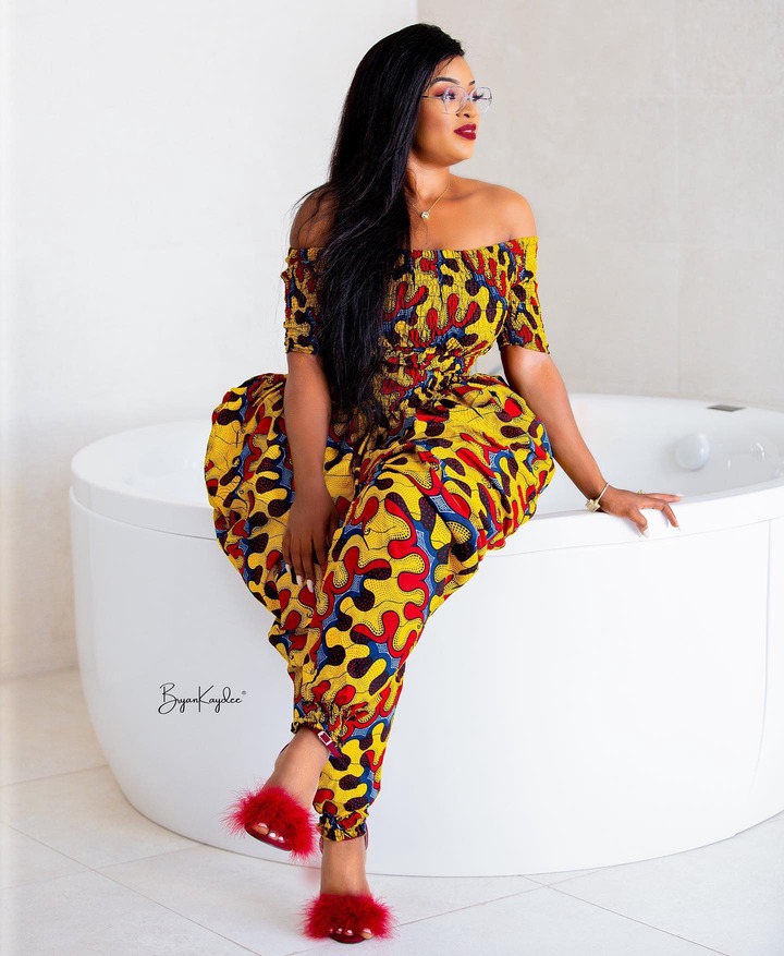 More Photos of the Beautiful Ghanaian Doctor Causing Confusions With Her Hige Curves