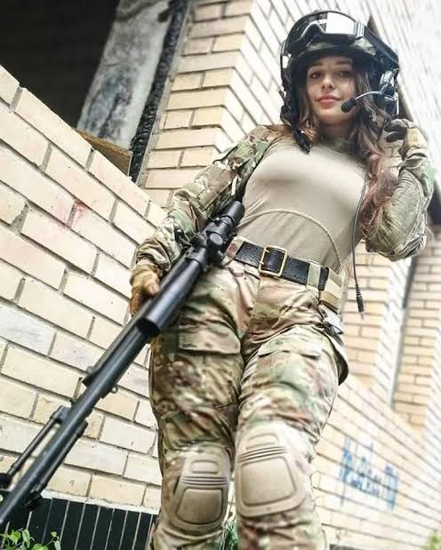 USA has the strongest Army in the world, Check Out Some Beautiful American Female Soldiers in their Military Uniform