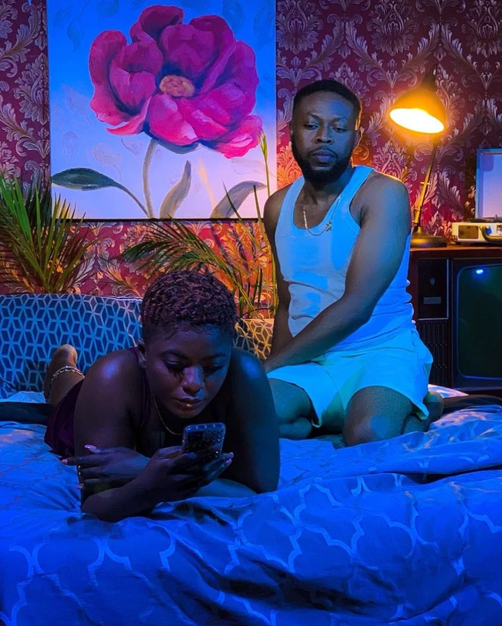 Bedroom photos of kalybos and Ahoufe Patri surfaces online