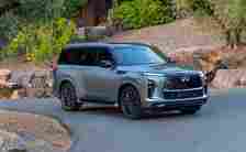 cropped-2025 INFINITI QX80 Static and Exterior Image 9