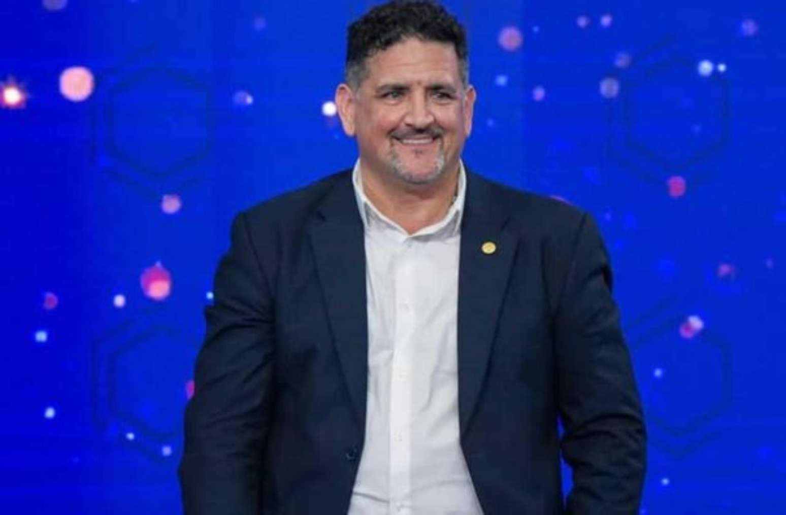 Gustavo Alfaro vive período conflituoso por críticas ao futebol paraguaio –