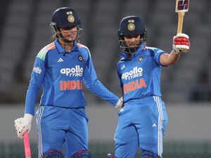 Smriti Mandhana and Pratika Rawal