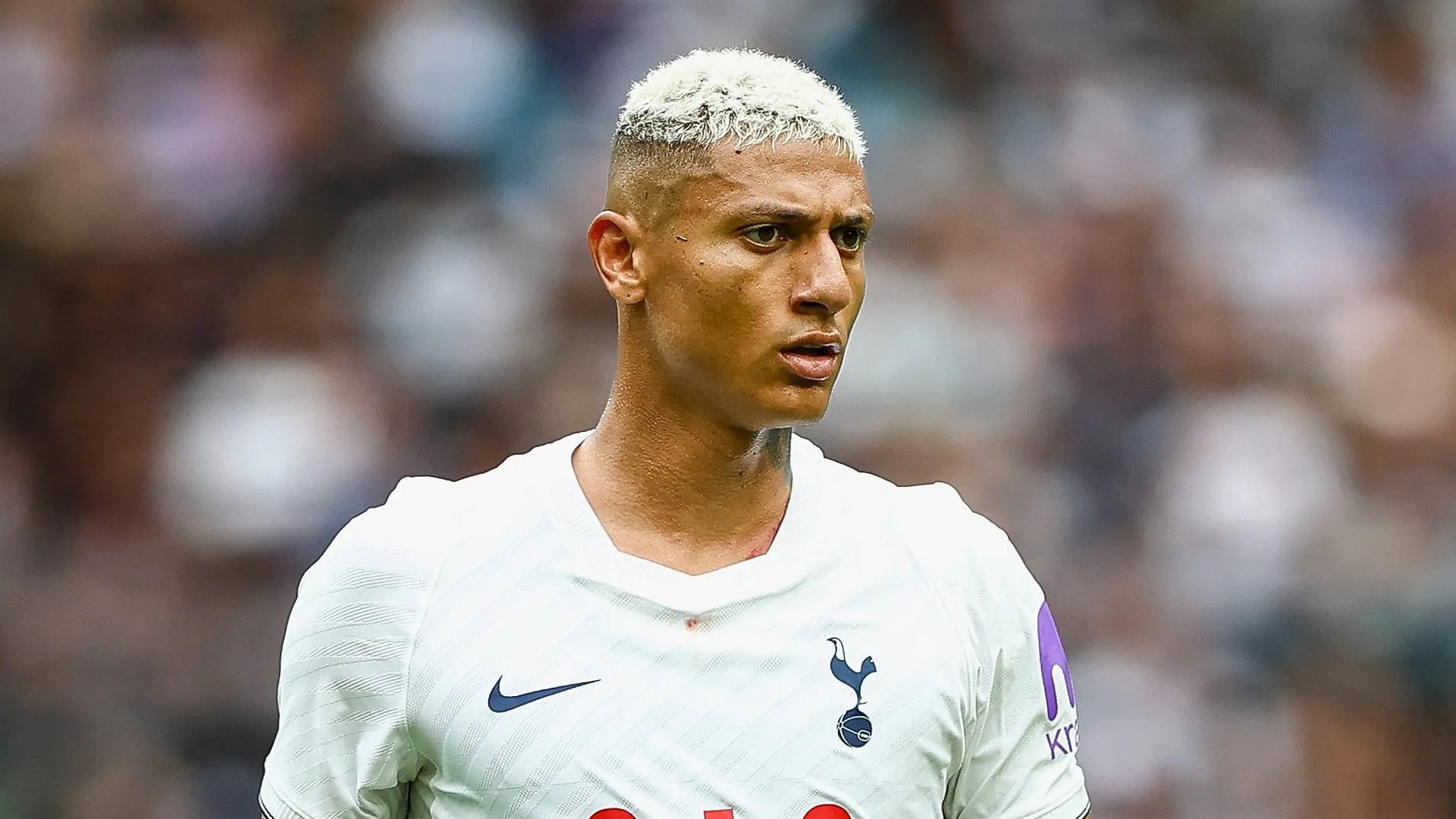 Richarlison em jogo do Tottenham