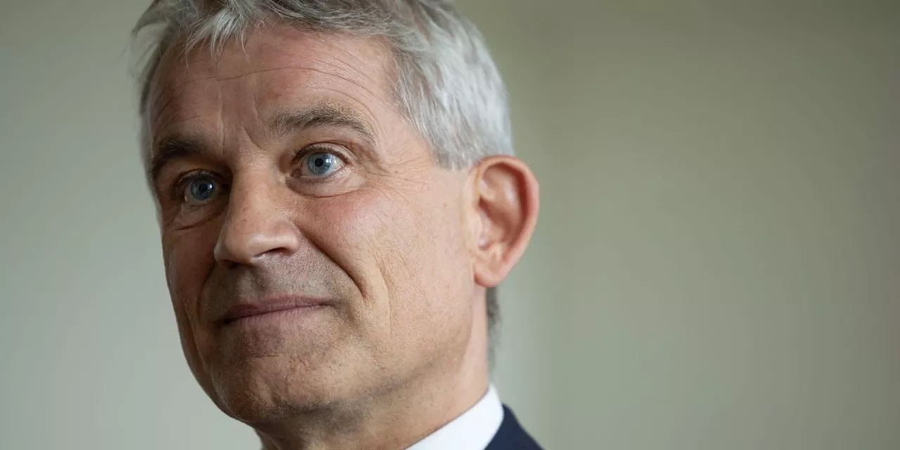 Gewerkschaften sehen Beat Jans als Wirtschaftsminister kritisch