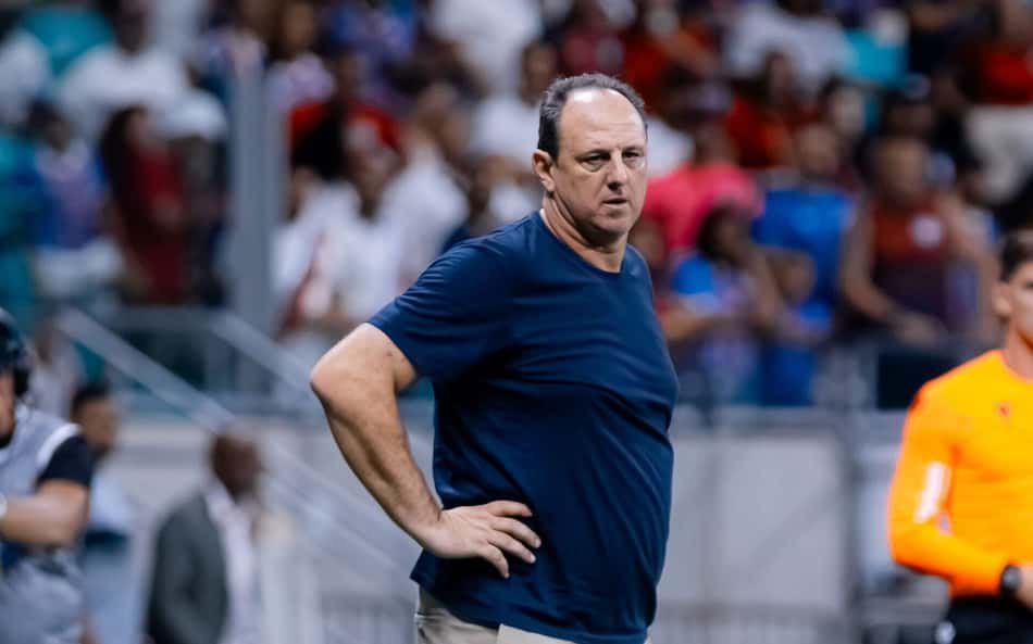 Técnico afirmou que houve um erro de arbitragem (Foto: Marcio Jose/AGIF/Folhapress)