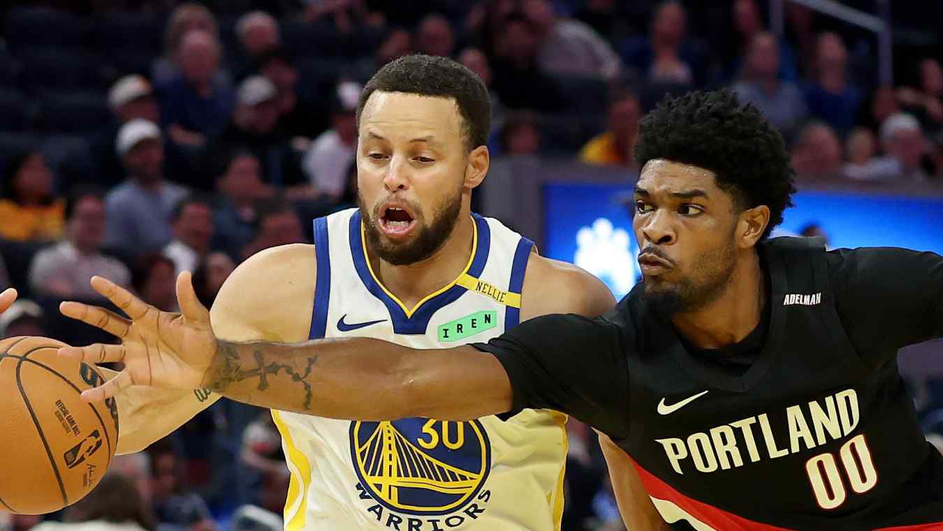 Portland Trail Blazers v Golden State Warriors