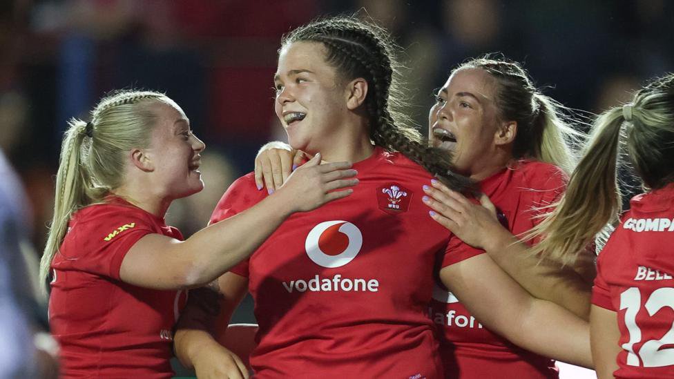 Wales celebrate Maisie Davies' try against South Africa