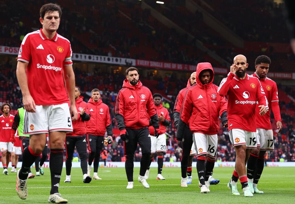 Man Utd players after defeat to Bournemouth