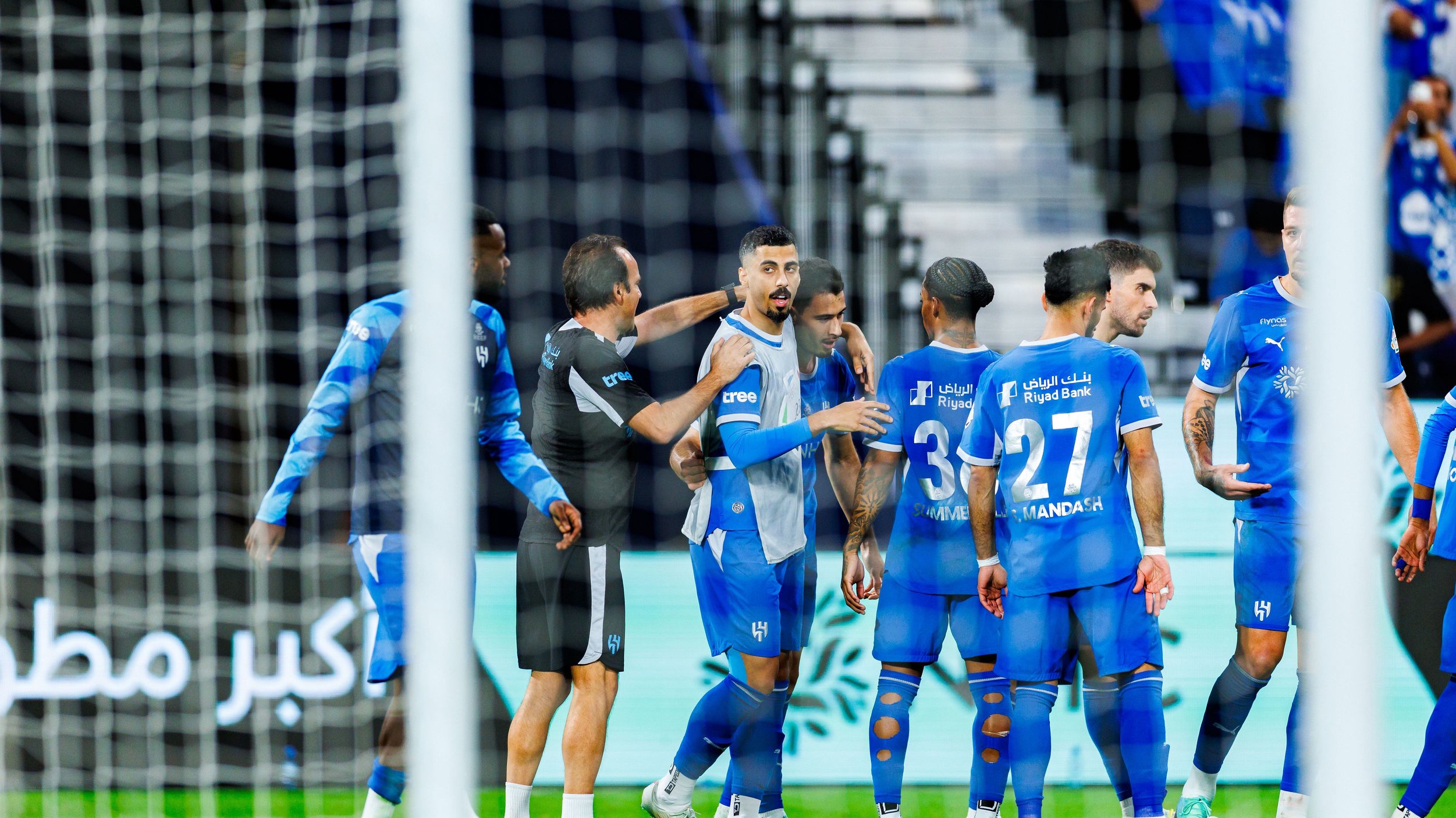 Video: after a thrilling clash, Al-Hilal seize top spot in the Roshn League with three goals in the heart of Al-Qadsiah