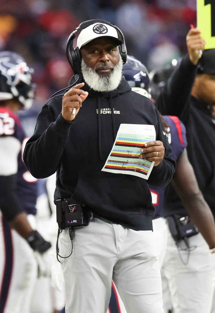 Former NFL Coach Lovie Smith Caught In Heated Confrontation With High School Parents
