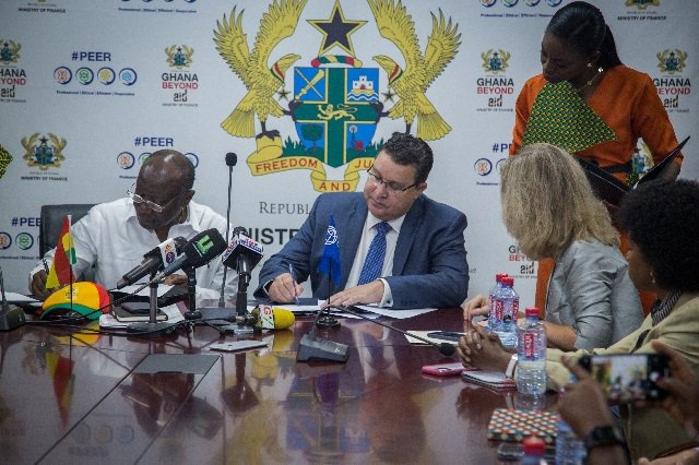 Pierre Frank Laporte (centre) is the World Bank country director for Ghana