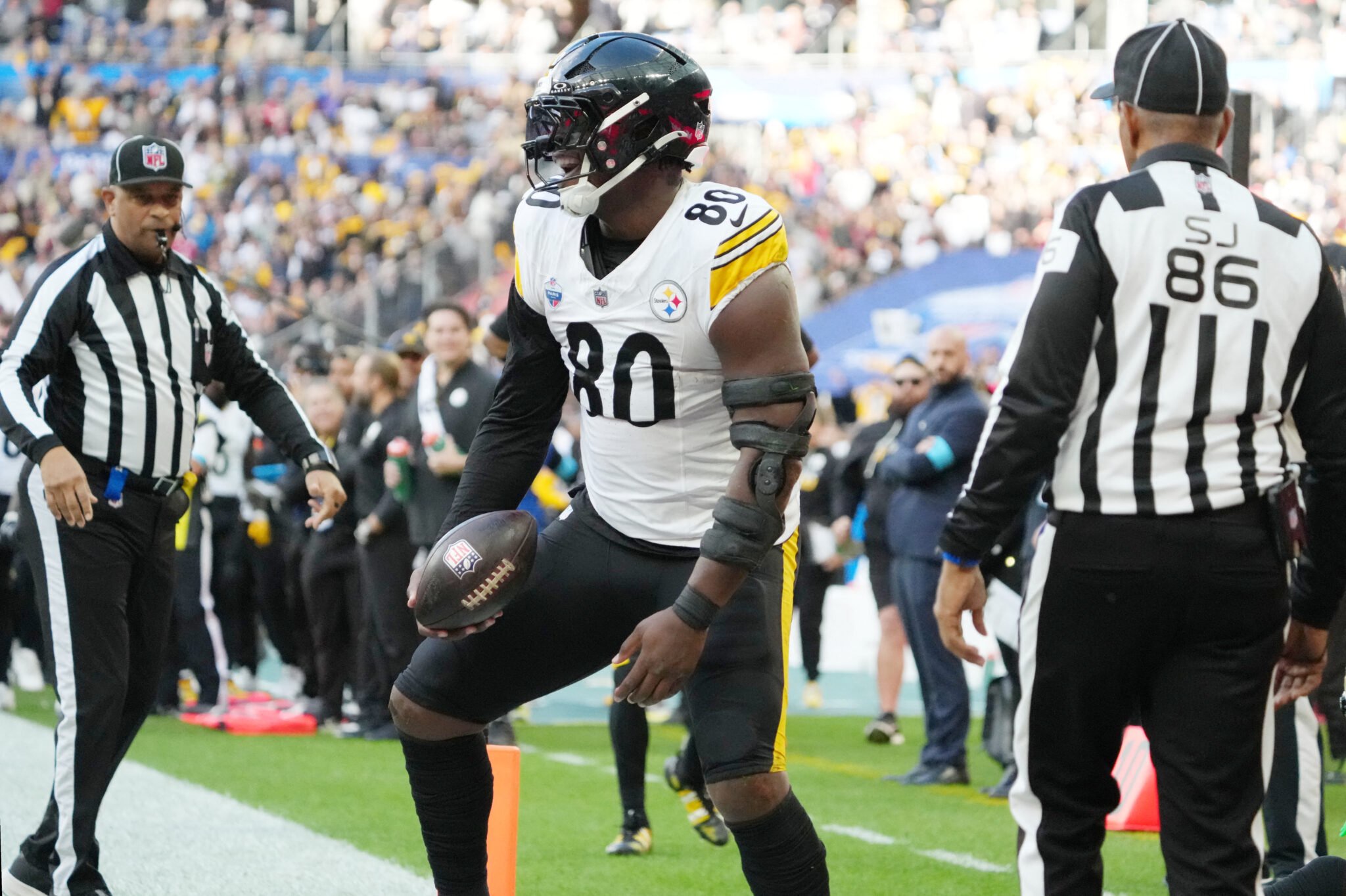 NFL: Pittsburgh Steelers at New Orleans Saints