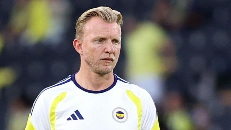 Fenerbahce interim coach Dirk Kuyt 
