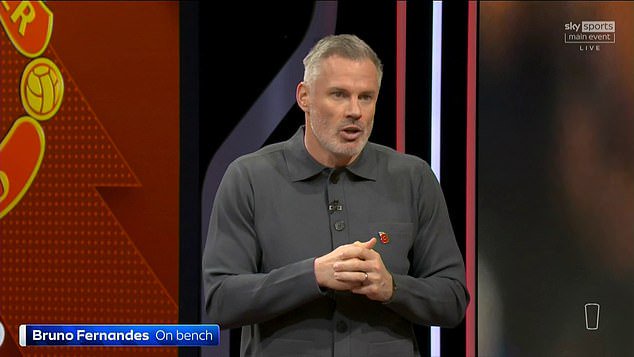 Carragher claimed that Carrick never had any intention of using Fernandes in Sunday's defeat