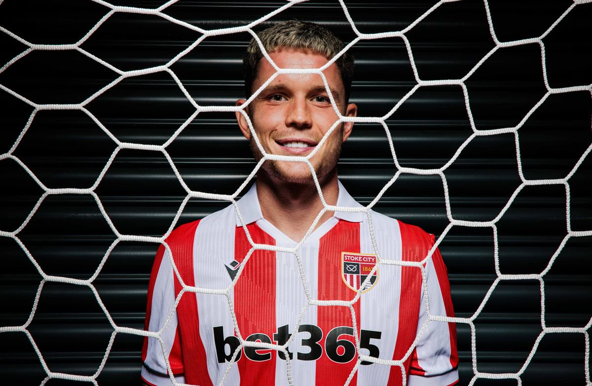 George Hirst has signed for Stoke City.