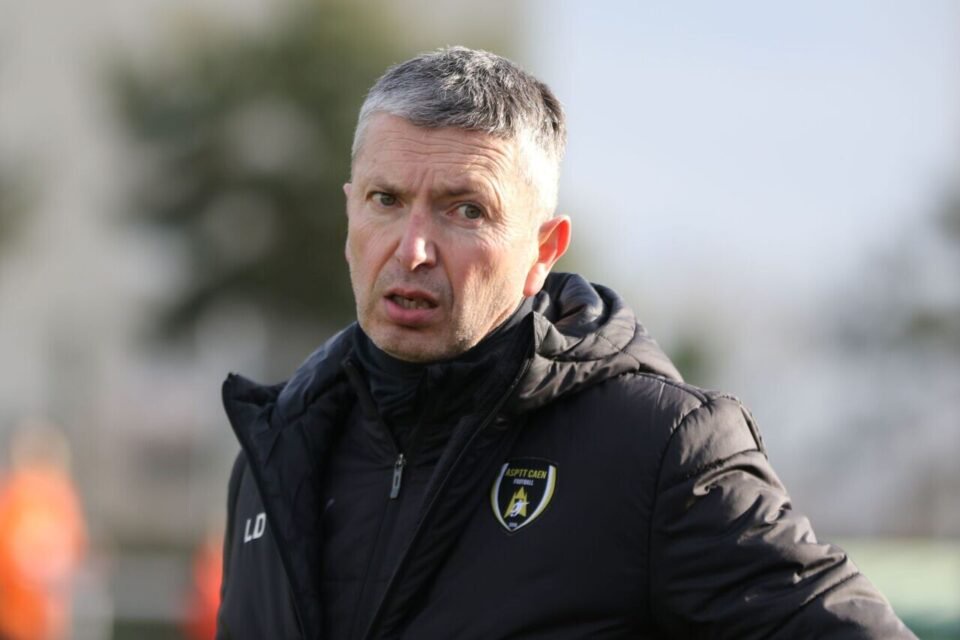 Laurent Dufour, l'entraîneur de l'ASPTT Caen, sait ce qu'il manque à son équipe pour rebondir en Régional 1.