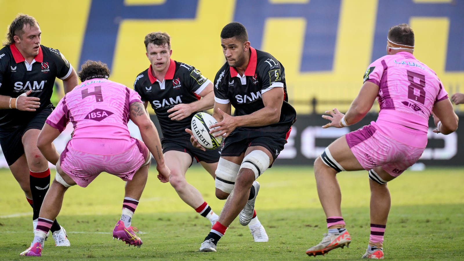 Cormac Izuchukwu comes up against Zebre's Francesco Ruffolo. Photograph: Giuseppe Fama/Inpho