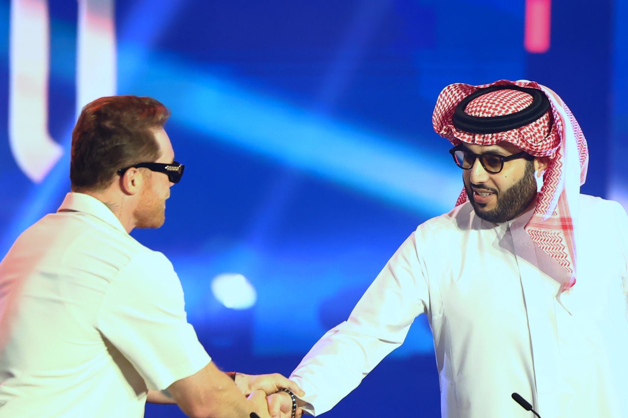 Canelo Alvarez (left) with Saudi adviser and boxing matchmaker Turki Alalshikh (Getty)