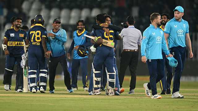 sri-lanka-overhauled-englands-4294-with-one-ball-to-spare