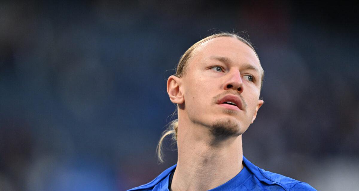 Matvey Safonov avec le PSG