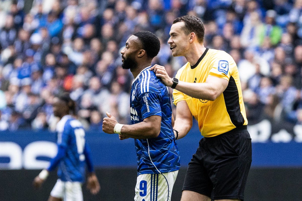 Richard Hempel Schiedsrichter, Moussa Sylla FC Schalke 04