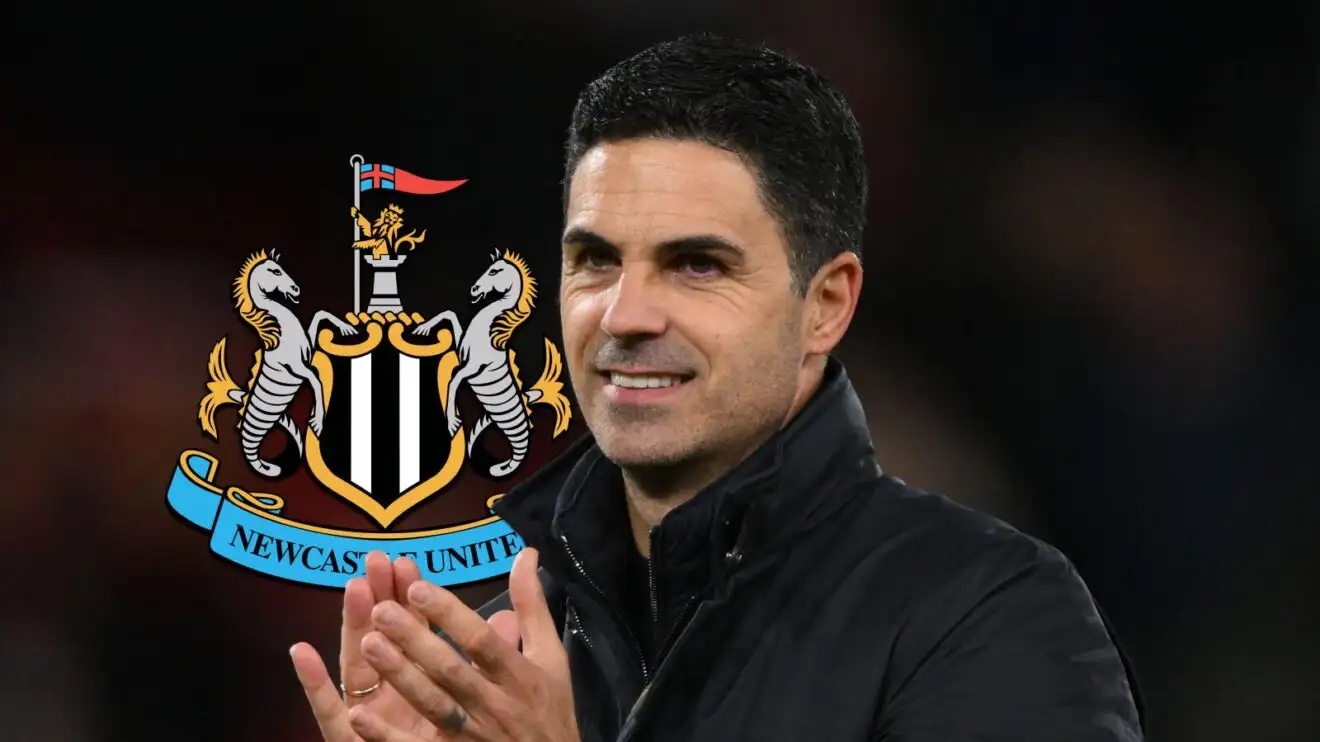 Arsenal manager Mikel Arteta with the Newcastle badge