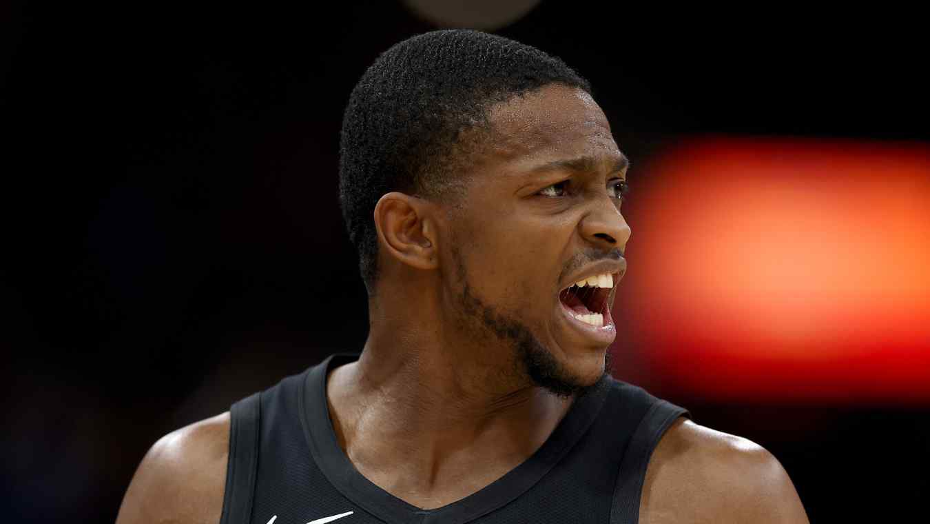 San Antonio Spurs Oklahoma City Thunder scuffle fight, De'Aaron Fox Chet Holmgren scuffle fight, Spurs vs Thunder game