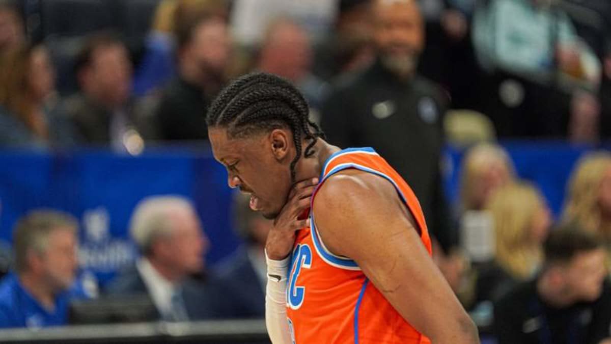 Oklahoma Thunder at Orlando Magic, Orlando, Florida, USA Orlando, Florida, USA, February 13, 2024, Oklahoma Thunder forward Jalen Williams 8 heads to the bench as he holds his neck during the first half at the Kia Center. Copyright: xMartyxJean-Louisx ©Credits – Imago
